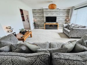 Lounge- click for photo gallery